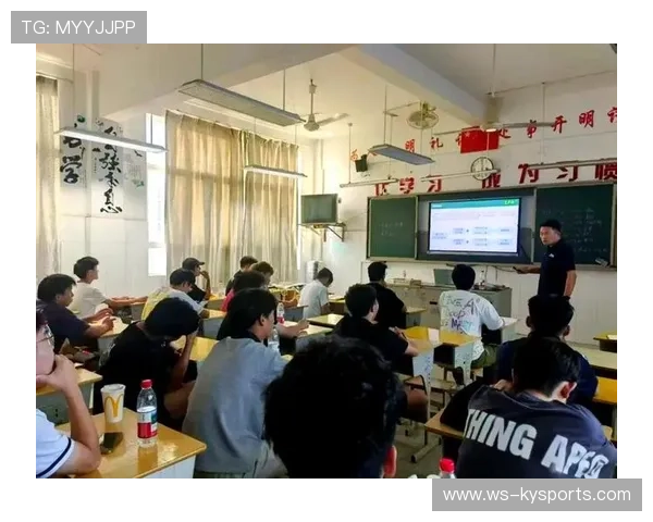 足球裁判在基层推广中实行线上线下混合培训、评估与晋升机制,足球裁判基础知识 足球裁判在基层推广中实行线上线下混合培训、评估与晋升机制,足球裁判基础知识